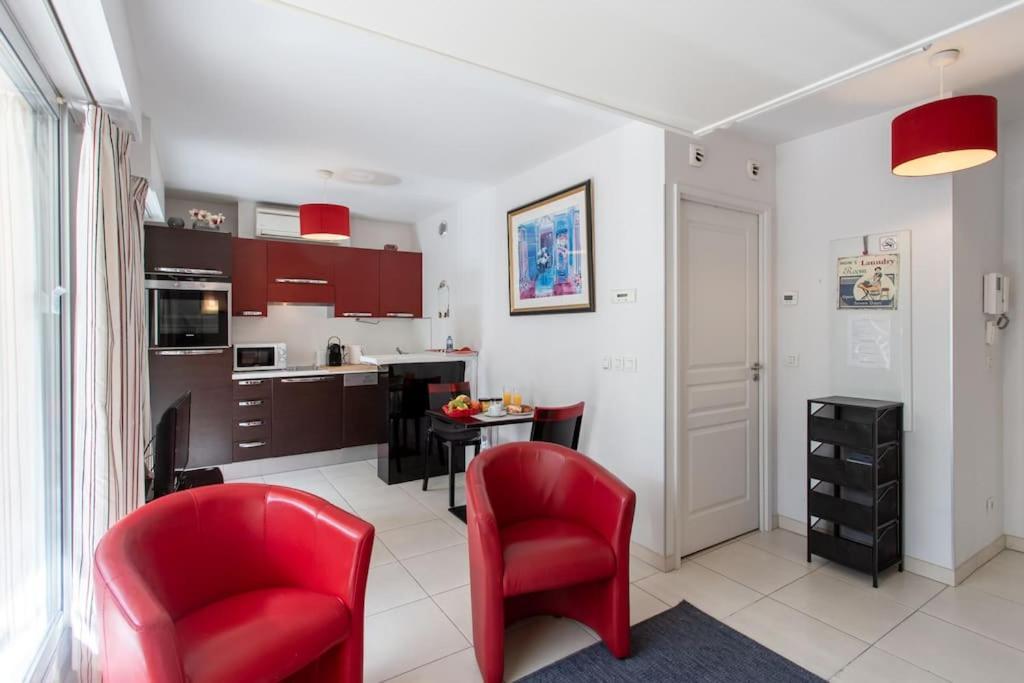 L18 Central Parking Terrace Ac 10Mins Walk To Beaches Nizza Esterno foto