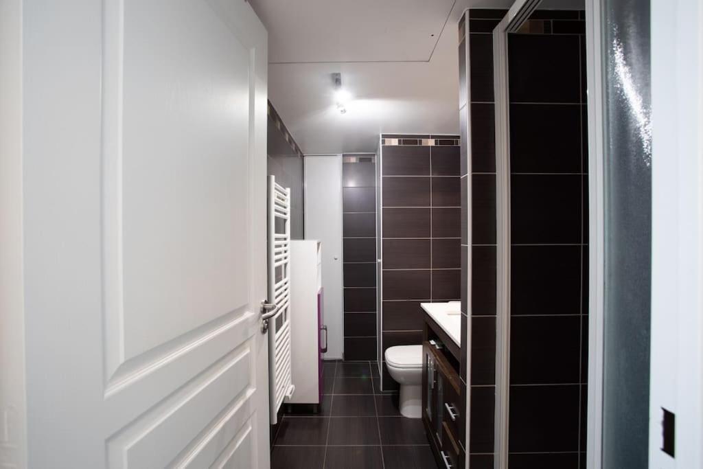 L18 Central Parking Terrace Ac 10Mins Walk To Beaches Nizza Esterno foto